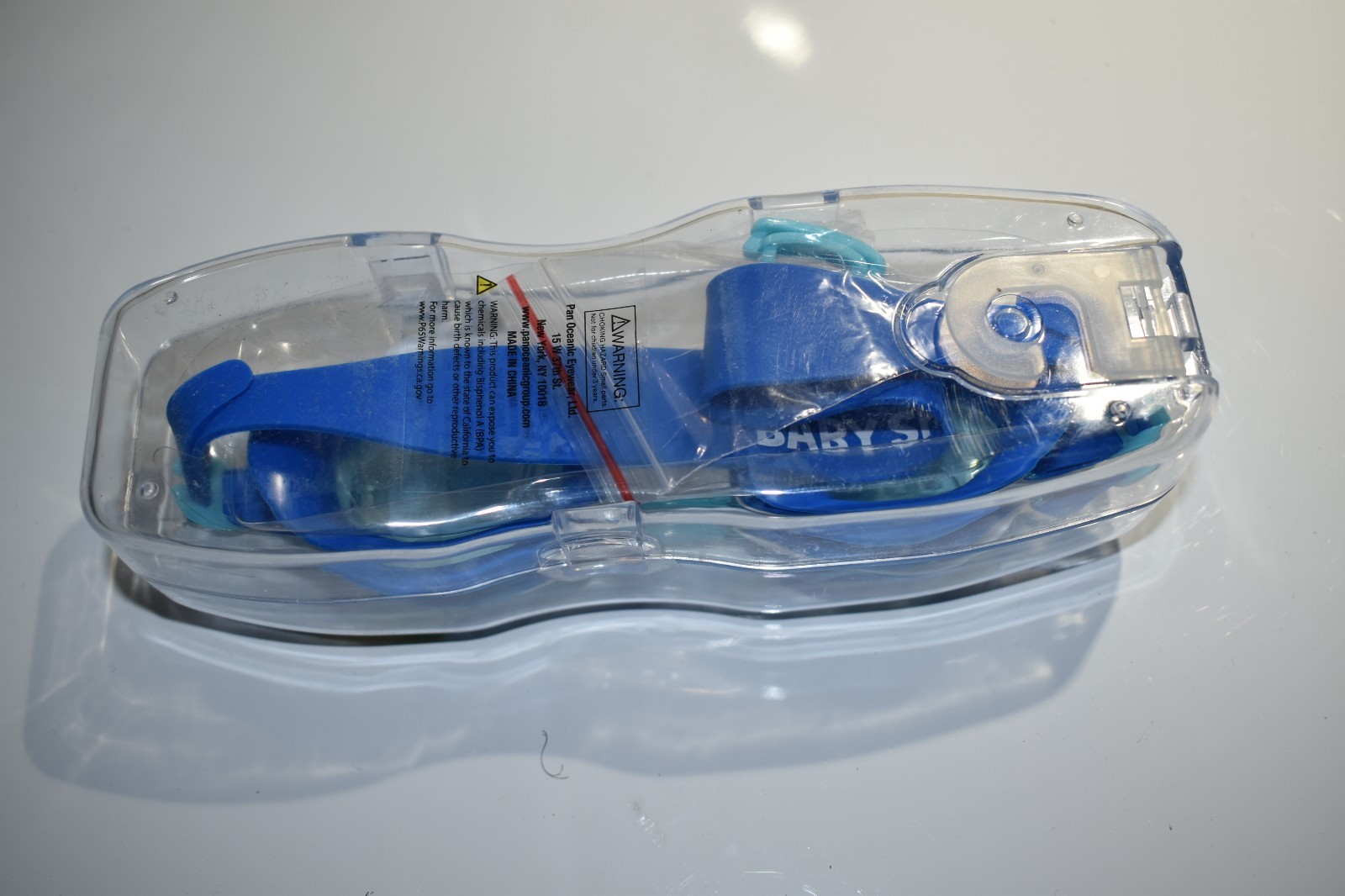 NEW- SwimWays Pinkfong Baby Shark Blue Kids Swim Goggles