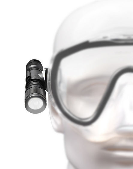 D560 OrcaTorch Orca Torch Scuba Dive Light Bright Mask Mount Boat Camping Hunt