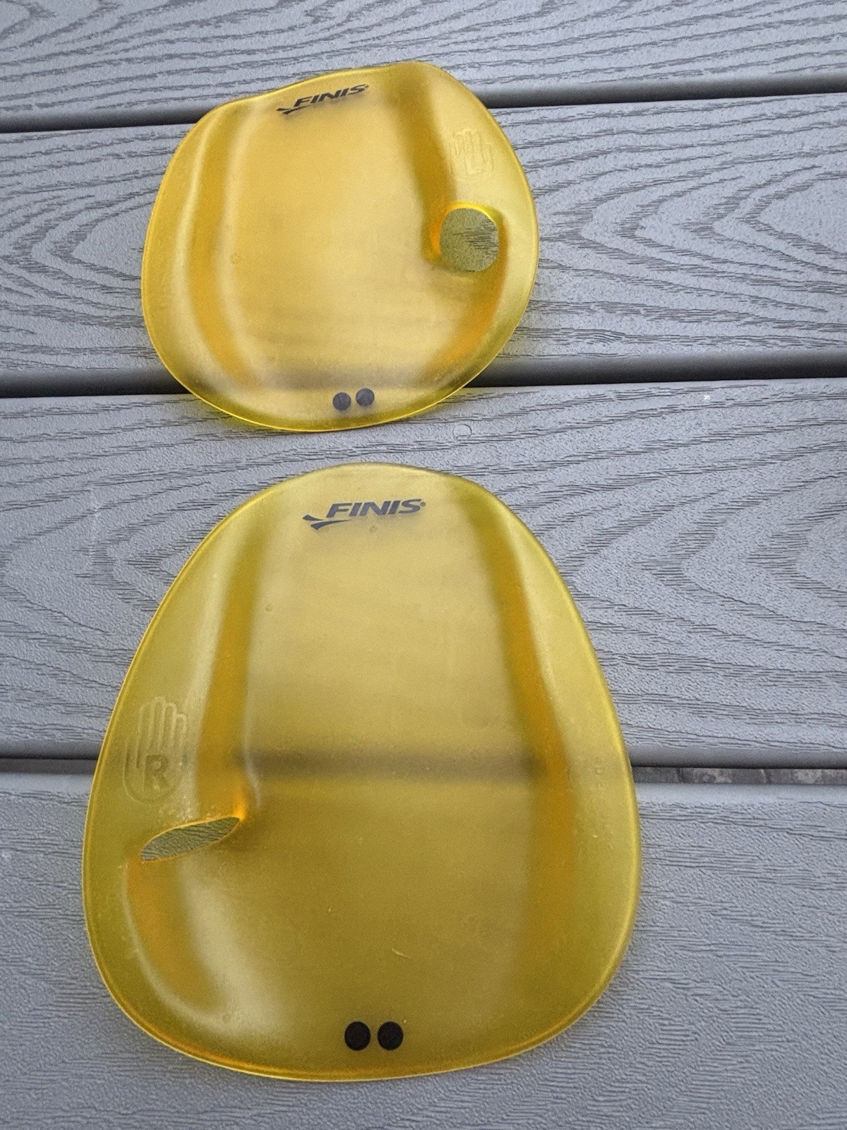 FINIS Zoomers Gold Short Blade Training Fins Female 8 1/2-9 1/2 Male 7 1/2-8 1/2