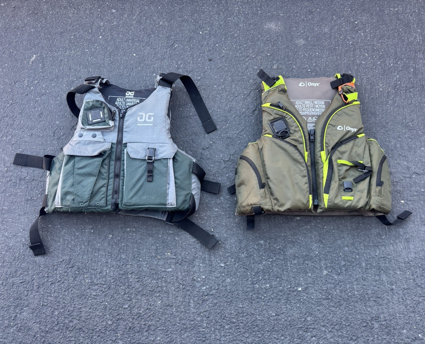 Onyx & AG Adult PFD Life Jackets – Universal + Small/Medium, Gray/Green (2)