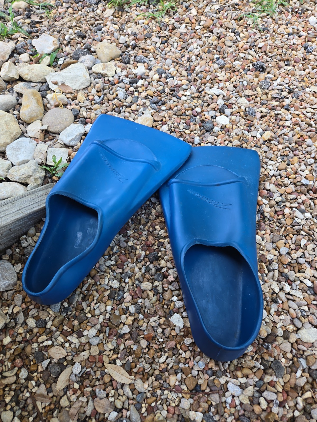 Zoomer Swim Fins Size E Womens Size 8-9 1/2 Mens Size 7-8 1/2