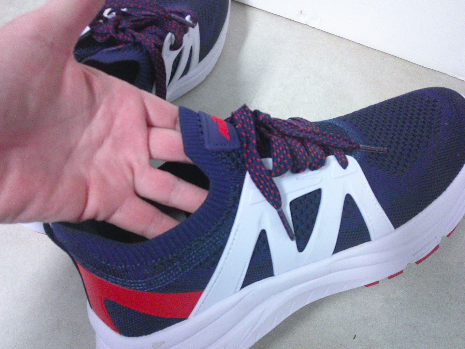 Avia Men’s Size 9-1/2 Quickflash Running Sneakers Athletic Shoes Slip On
