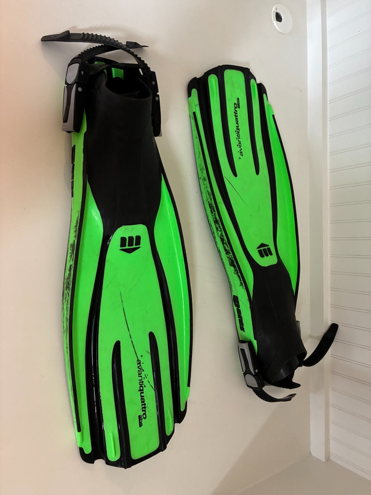 Mares Avanti Quattro Green Water Sport Fins for Diving/Snorkeling Regular Size