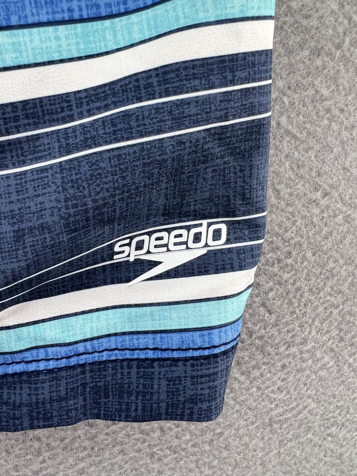 Speedo Techvolley Swim Trunks XL 36/38 Water Repellent UPF 50+ Men’s Shorts