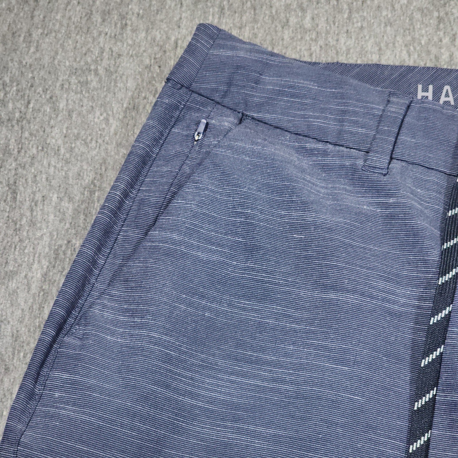 Hang Ten Hybrid Board Short sz 32 Men Blue Stripe Flat Front Swim Surf Golf 11″