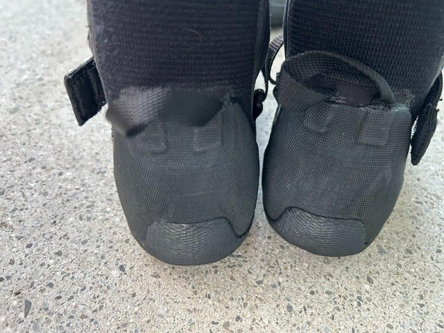 NEVER WORN RARE Patagonia Unisex R5 WOOL Lined Wetsuit Booties US 9