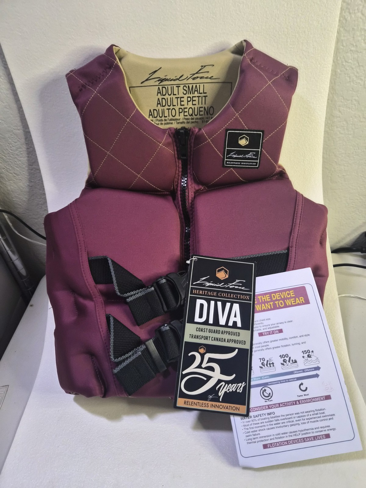 Liquid Force Adult Small Burgundy And Gold Life Vest