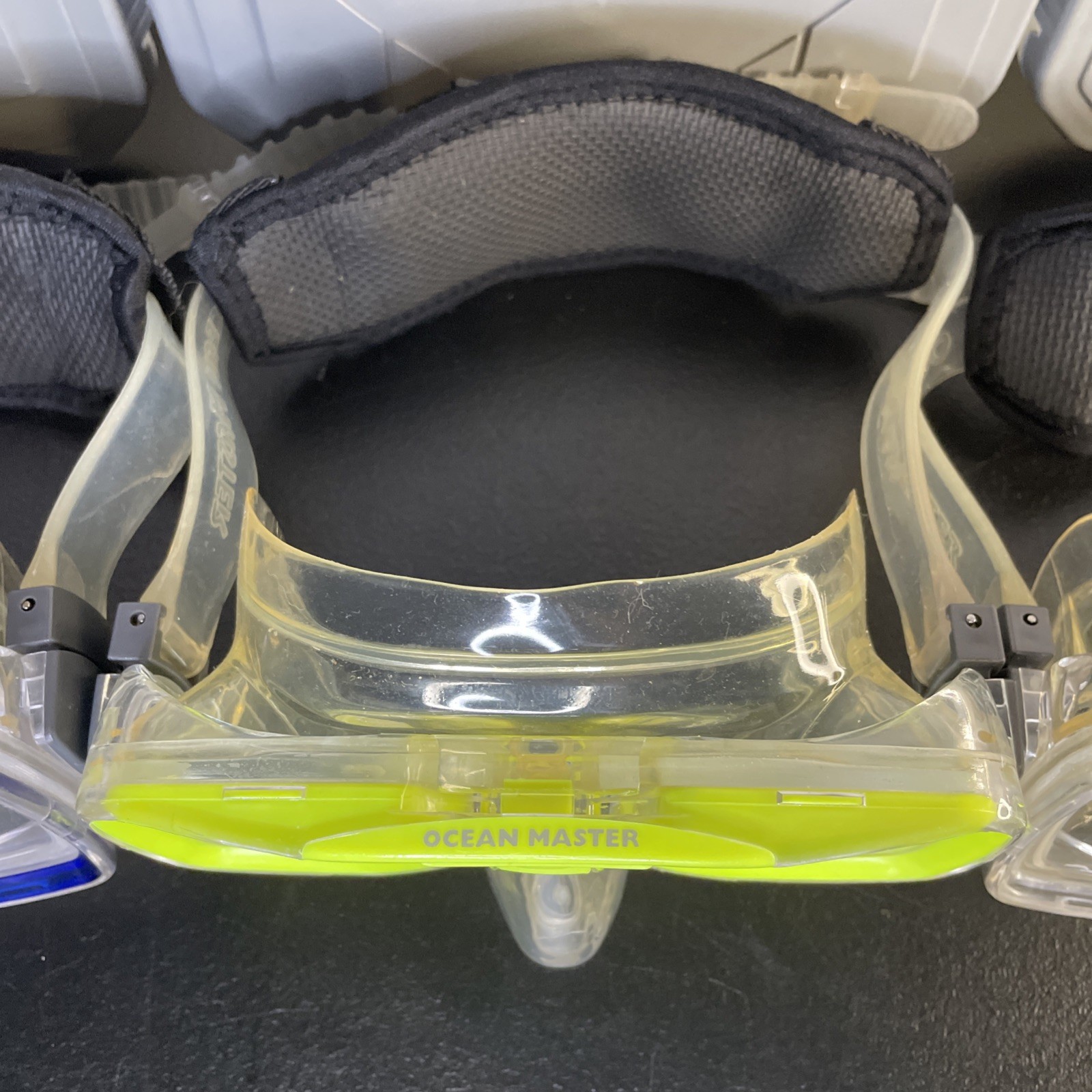 Ocean Master Tempered Glass Snorkeling Masks Q Strap Lot Of 3 With Cases