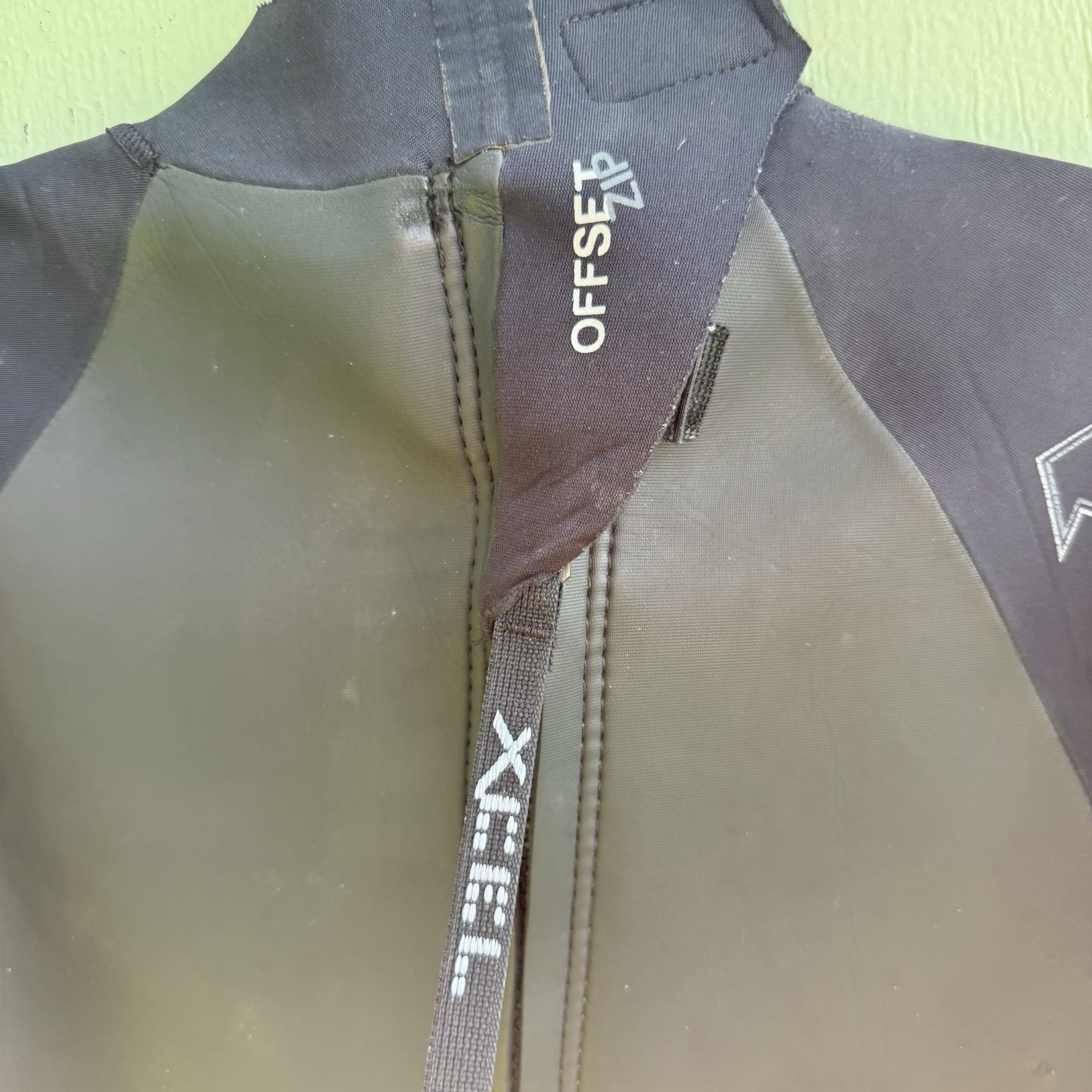 XCEL SLX 2.0 Wetsuit 2mm Short Sleeve Full Suit Steamer Back Zip Mens Large