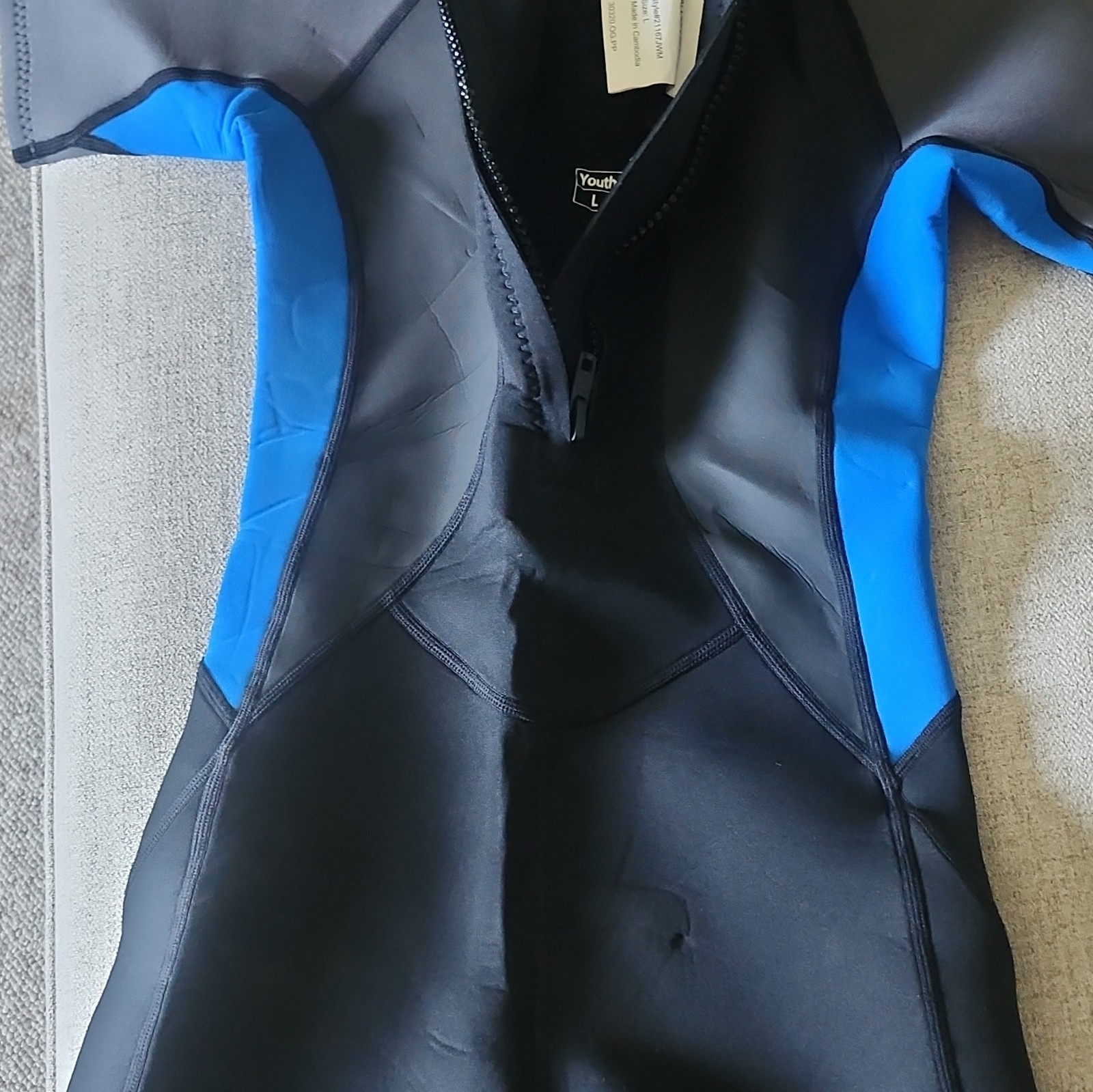 Body Glove Sports Youth Wetsuit Size Large Black/Gray/Blue Style 21167JWM