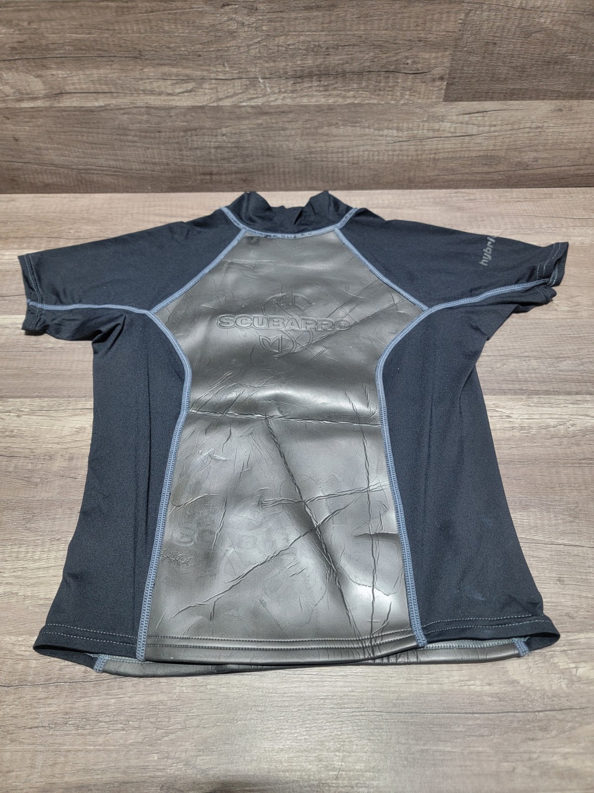Scubapro Rash Guard Hybrid 1.0 Men’s Short Sleeve Shirt Size Men Large Neoprene