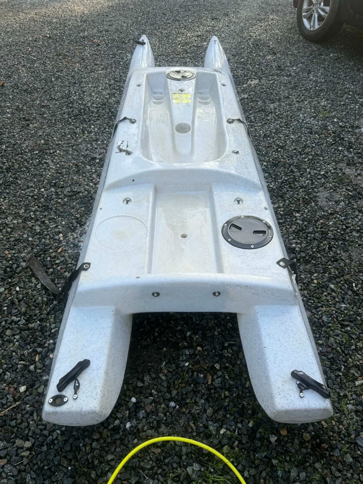 Stealth Kiwi Kayak Fishing Angler Kayak 11ft Pontoon Catamaran Hull
