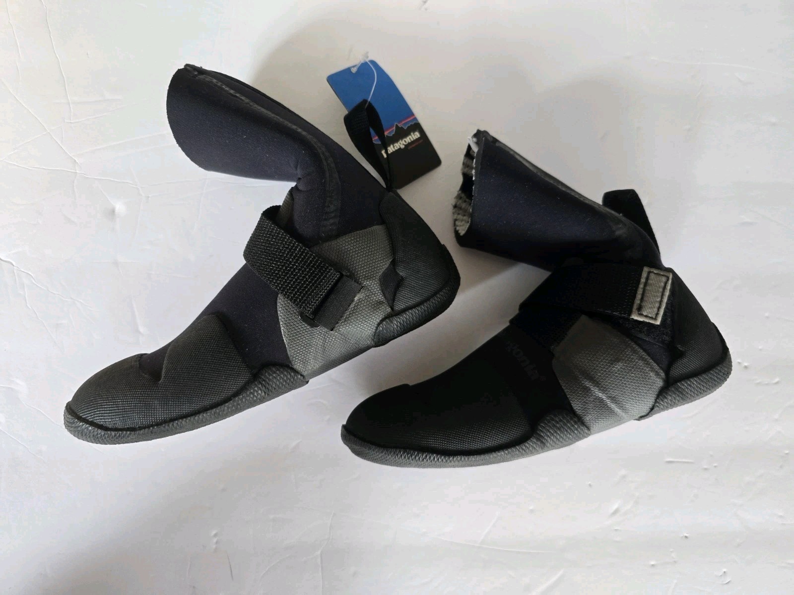 NWT Patagonia Unisex R5 Wool Lined Round Toe Wetsuit Booties SZ 4 MSRP $100