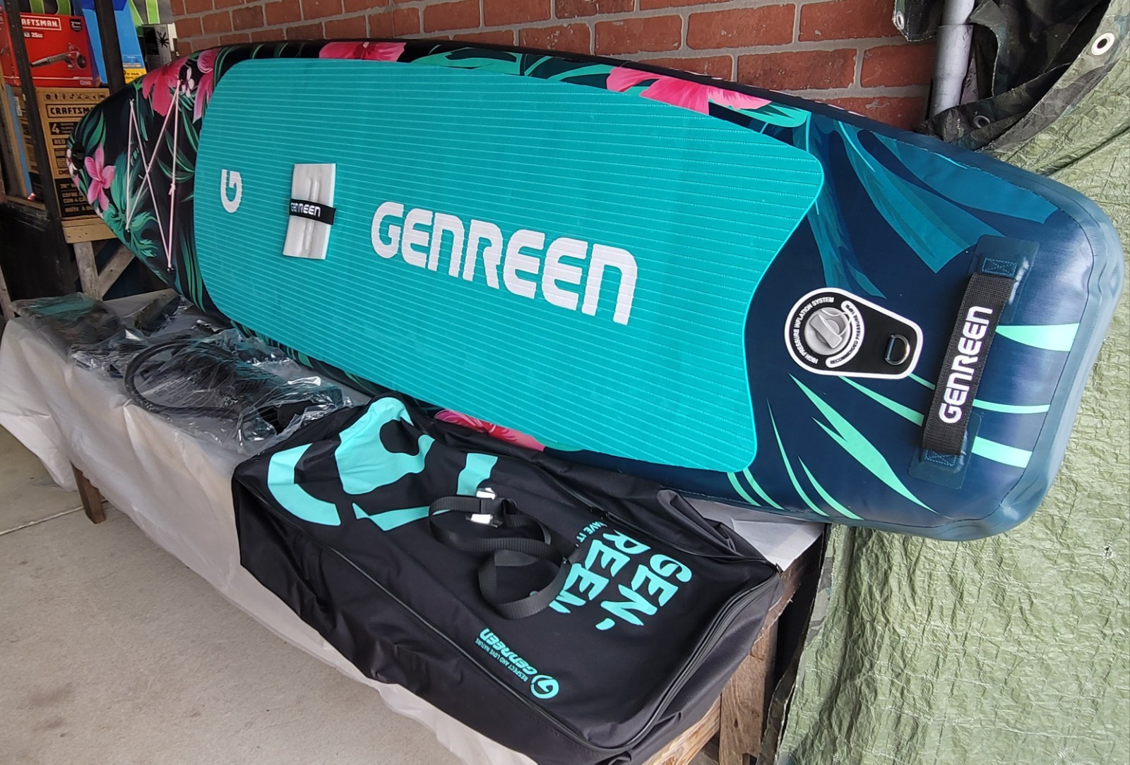 Genreen 11-Ft Inflatable Stand Up Paddleboard with Accessories -SUP