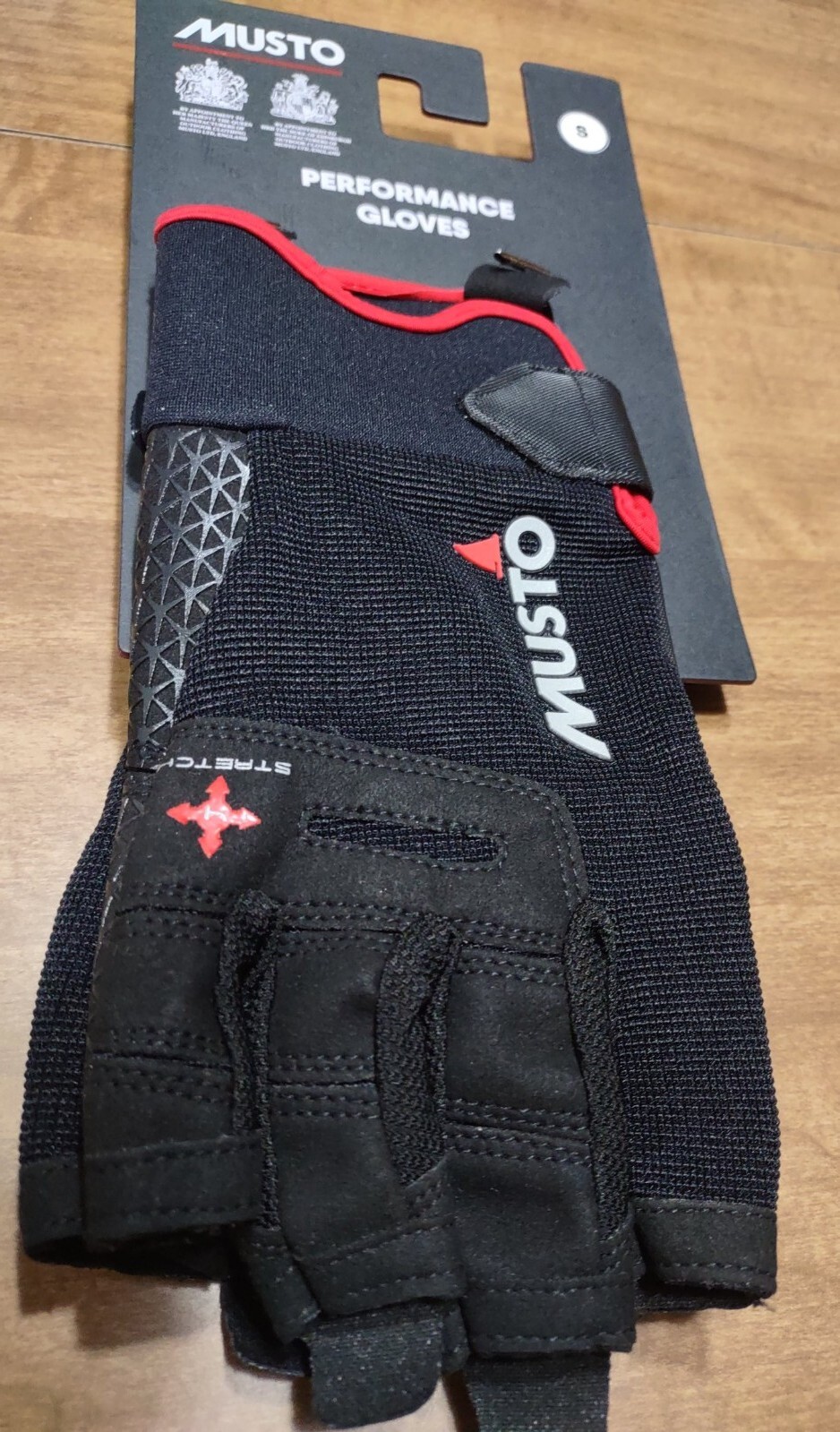 Musto, Sailing Glove Performance Glove Black size Small NEW