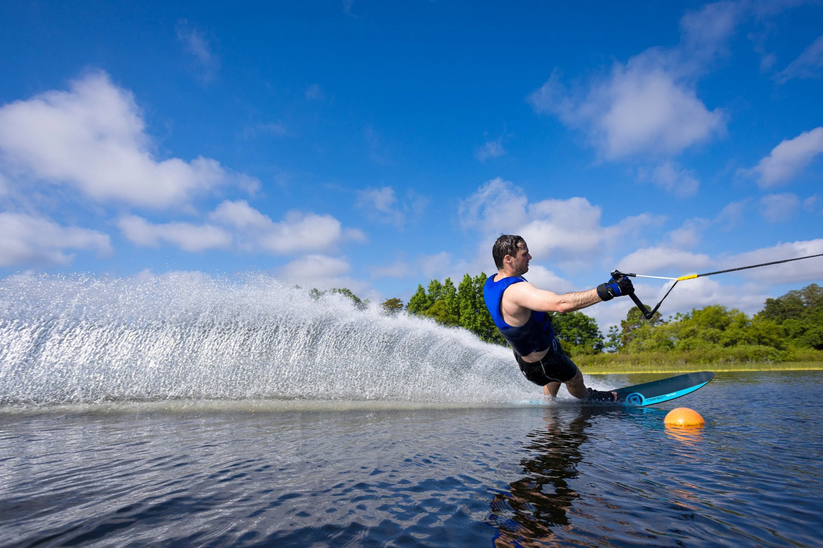 O’Brien Pro Tour 68″ Slalom Water Ski w/ Z9 Binding – 2026