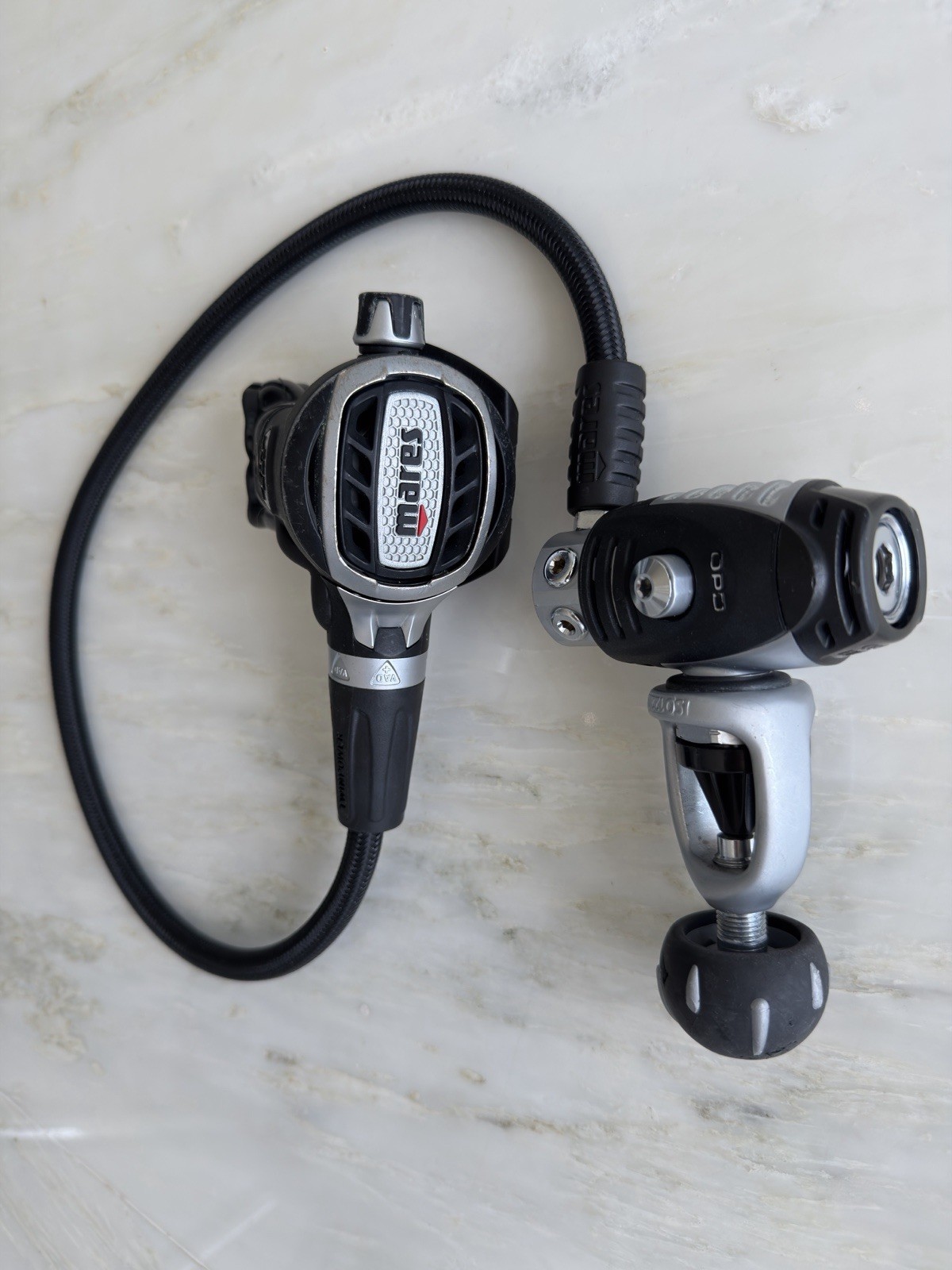 Mares Ultra Adj 82x Scuba Diving Regulator