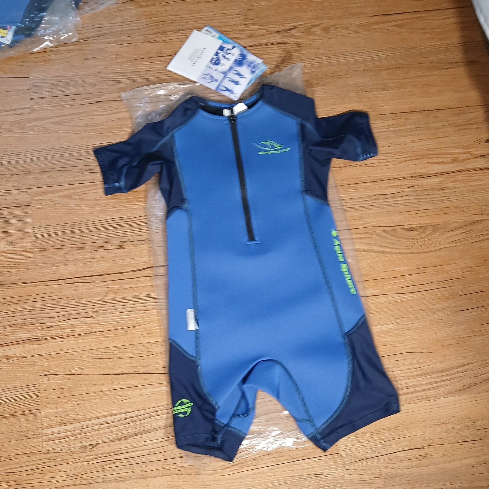 NEW Stingray HP2 Aqua Sphere Wetsuit Size 8