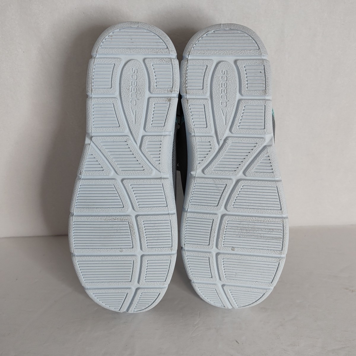 Speedo – Aqua Skimmer – Water Shoe – Black/Blue/Gray – Womens Size Small (5-6)