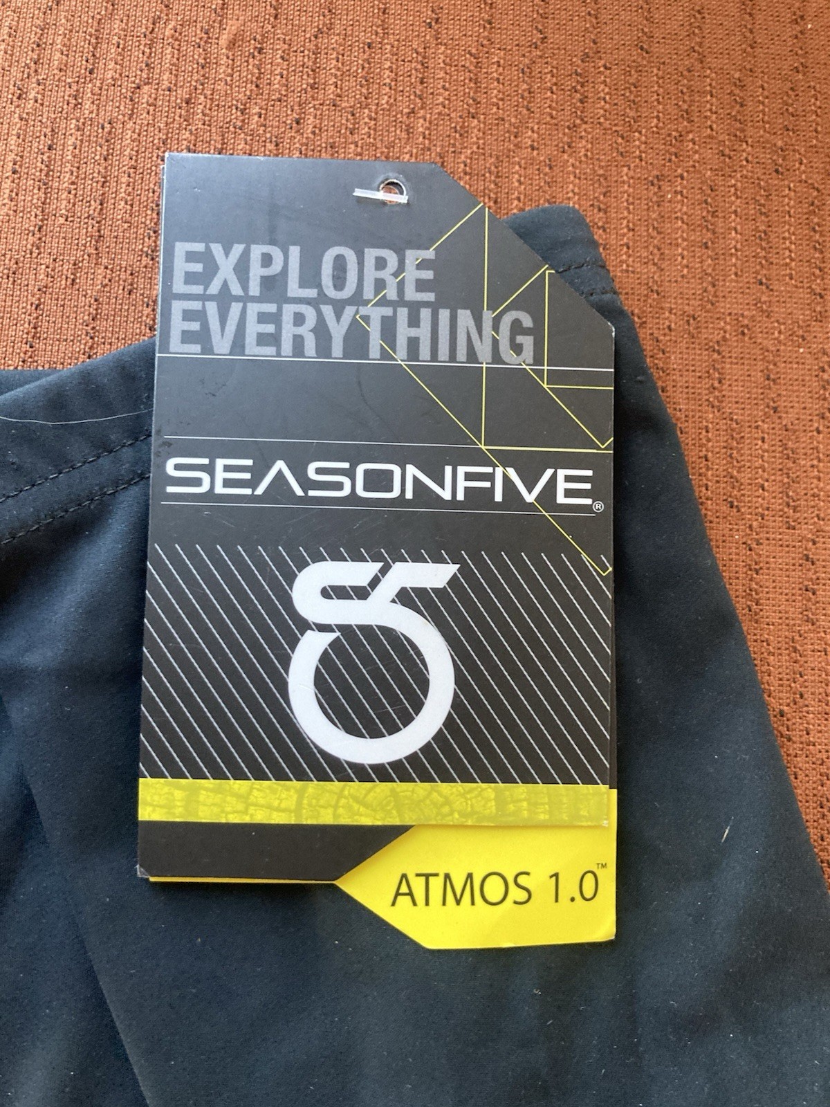 SEASONFIVE Atmos 1.0 pair of leg sleeves black size small style 2112 NOS
