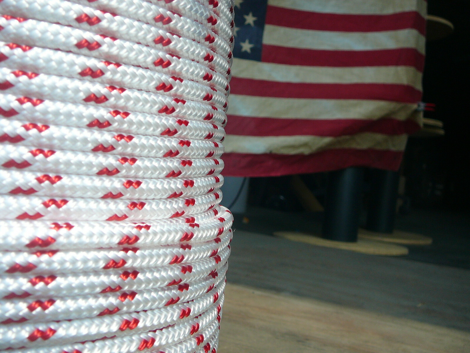 Sailboat Rigging Rope 1/4″ x 22′ White/Red Double Braided Sheet Halyard Line