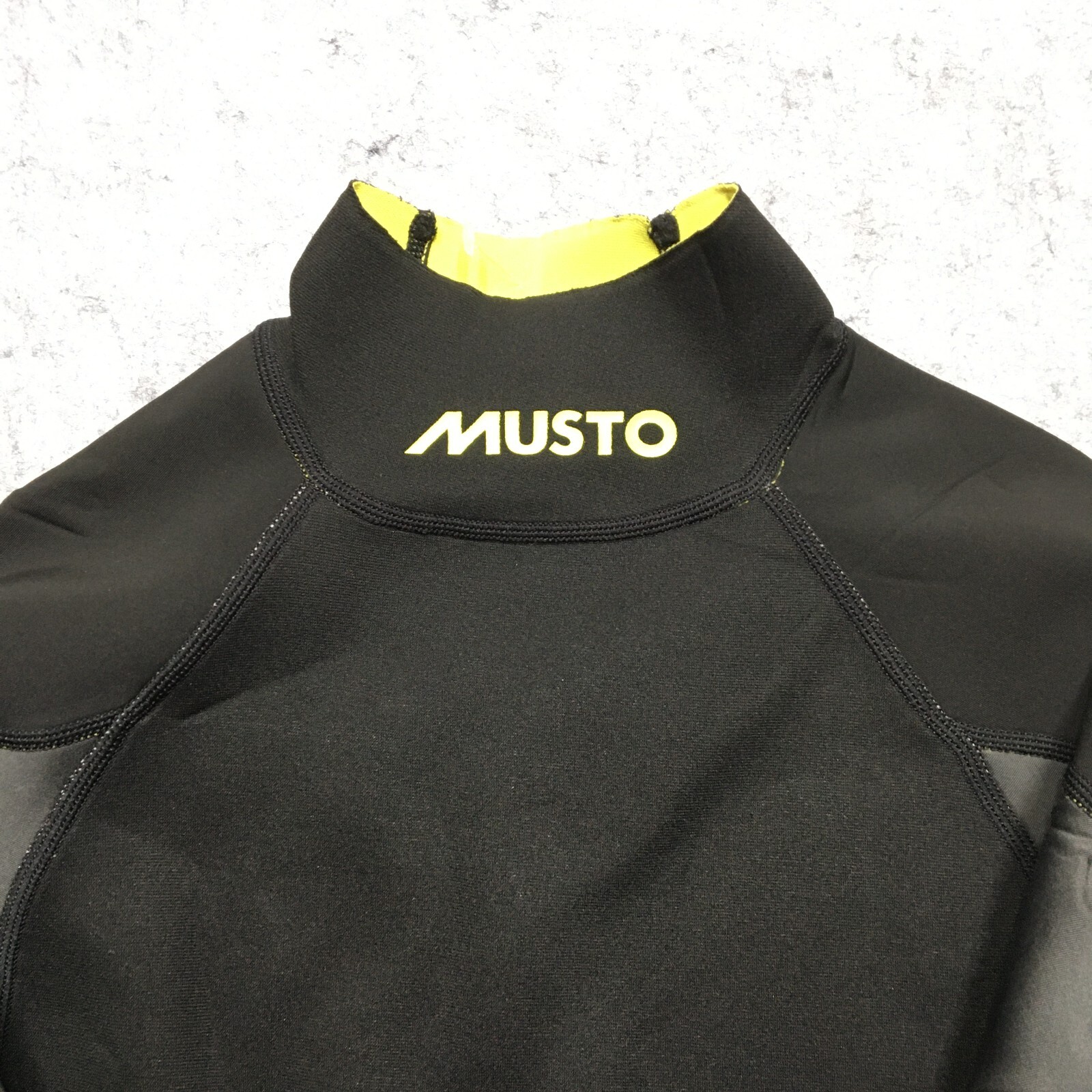 MUSTO Foiling Thermocool 1.5 Neoprene Top Womens 10 US-6 Black Sailing Compress