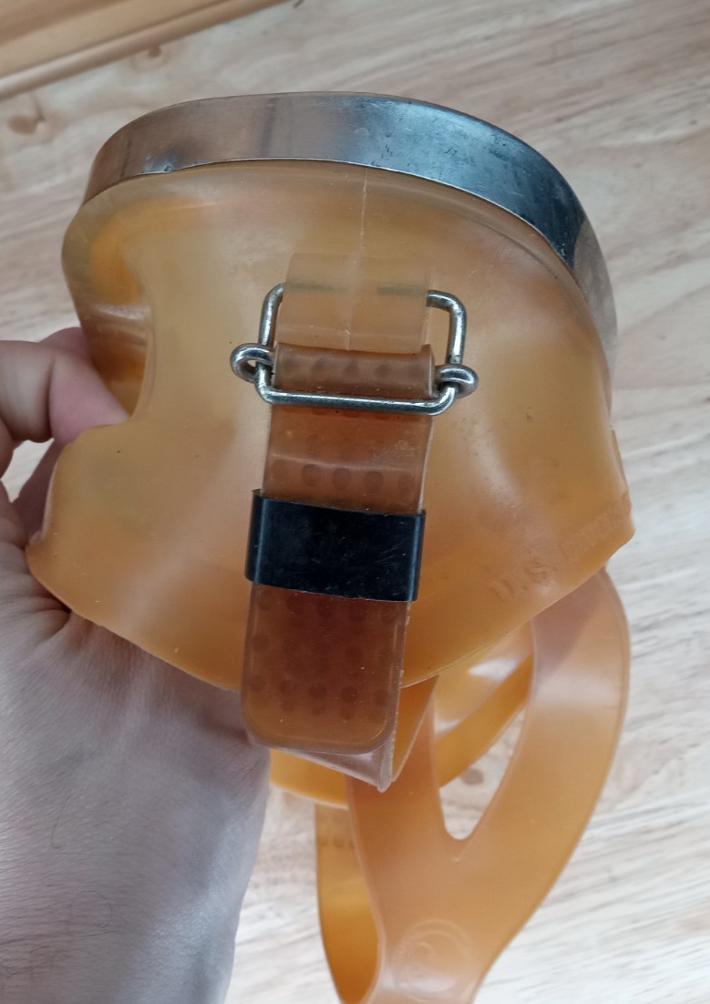 Vintage US Divers Aqualung Atlantis Scuba Diving Mask Tempered Glass USA