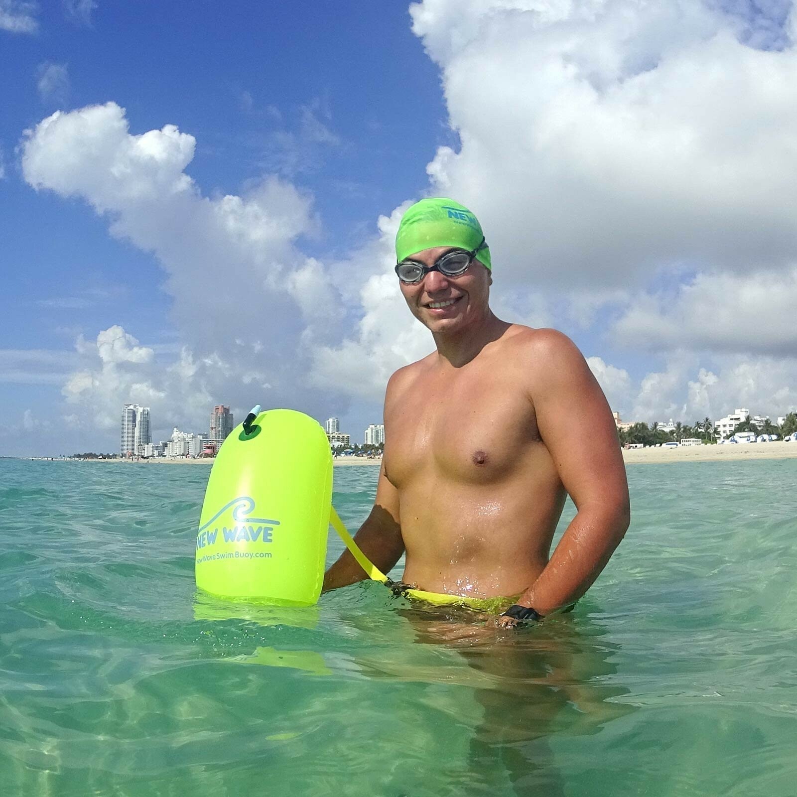 New Wave Swim Bubble for Open Water Swimmers and Triathletes – Fluo Green