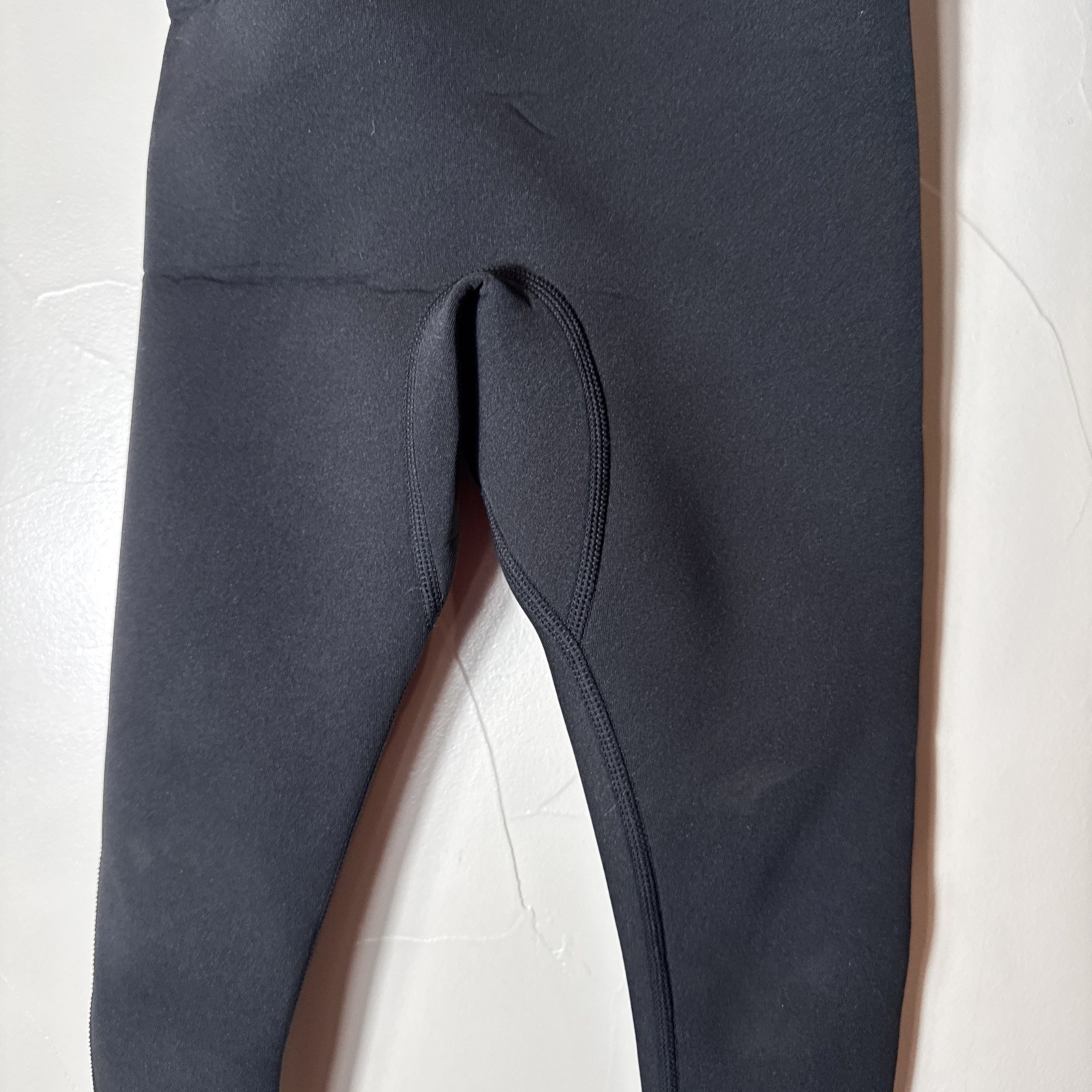Hyperflex Size 4 Blue Wetsuit Boys Girls Kids Children Shorty Full Zip Black
