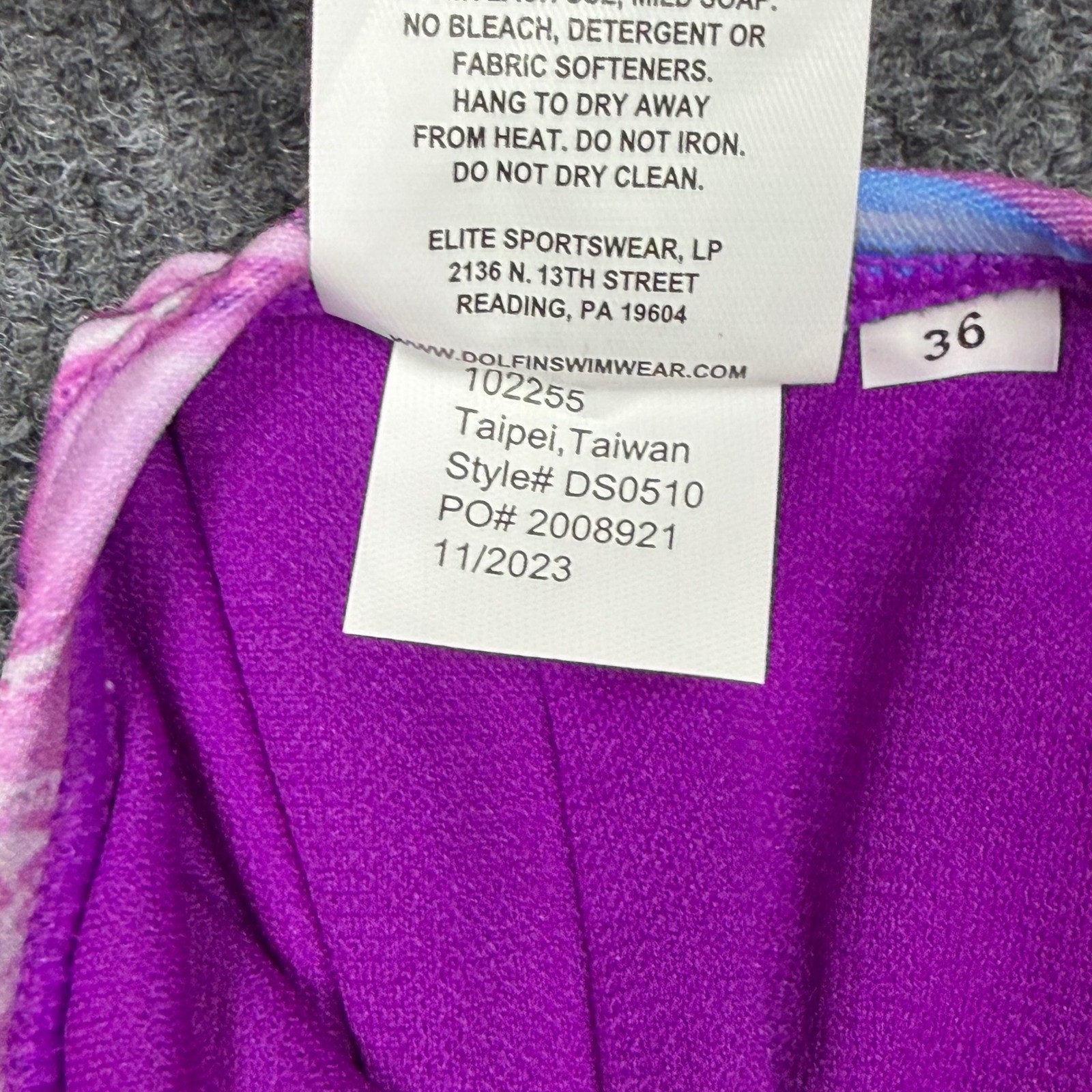 Dolfin Uglies Womens Cupcake Macaron Print One Piece Swimsuit Purple 36 DS0510
