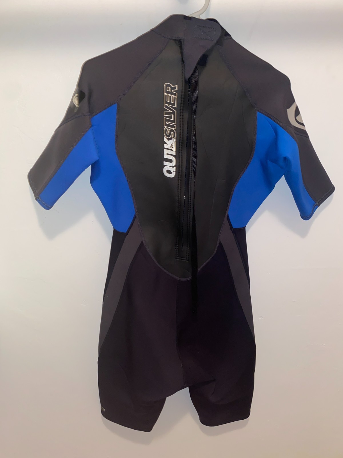 Quicksilver Syncro Series 2.2 mm Shorty Wetsuit Mens sz L Tall Black Gray Blue