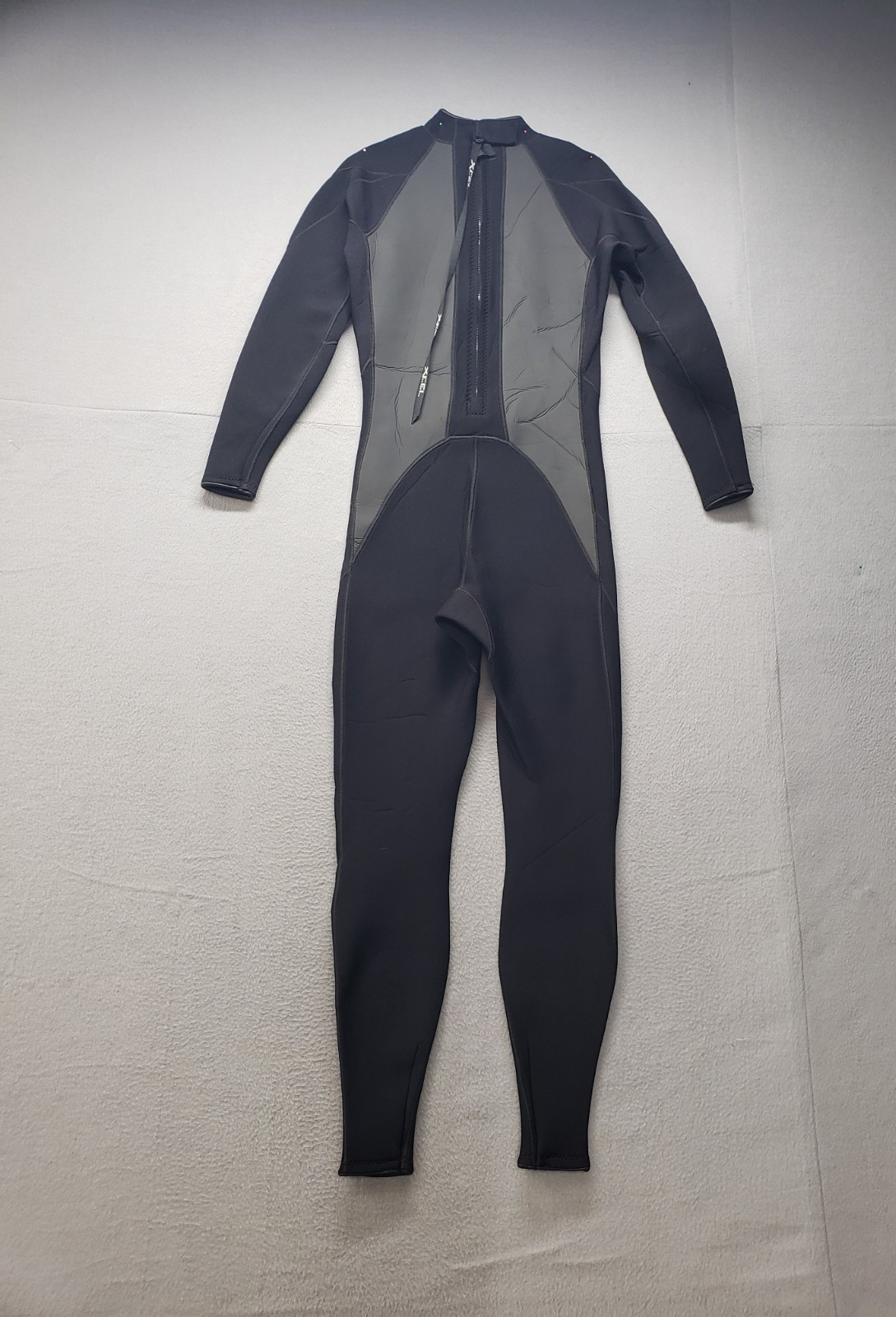 Xcel Men Full Wetsuit LT Black Gray Neoprene Surfing Dive Zip Up Waterproof