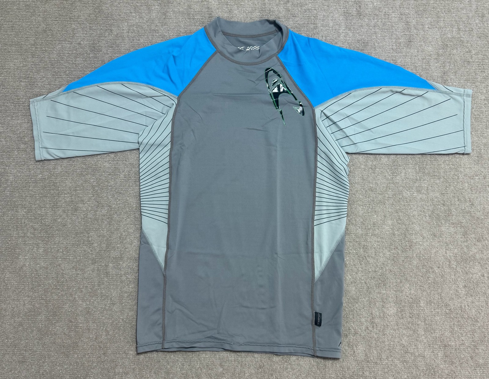 O’Neill Jordy Freak Shirt Medium Blue Gray Rash Guard Surf Swim Mens Nylon Tee