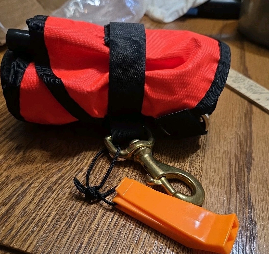 Scuba Diving SMB 5.5ft High Visibility Orange Surface Marker Bouy w/Whistle USA