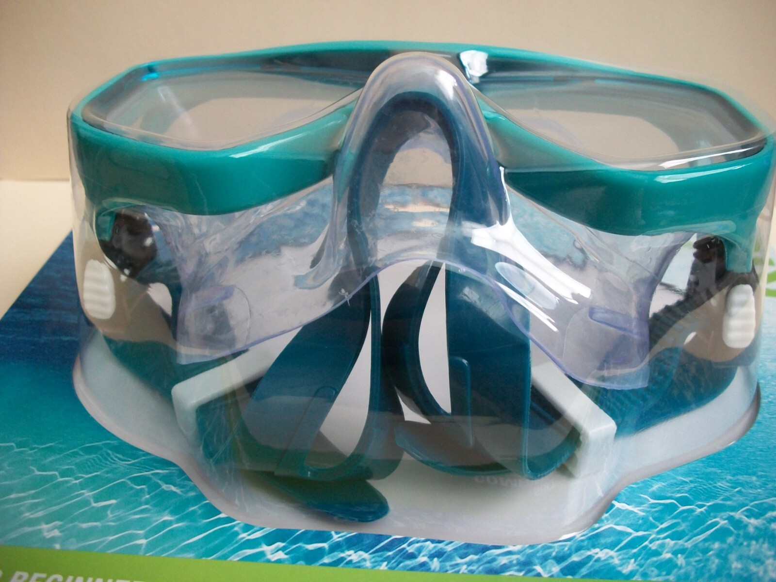 Pack of 4 – SPEEDO Surf Gazer Mask – Swim Goggles – KIDS w/Nose Cover New Sealed