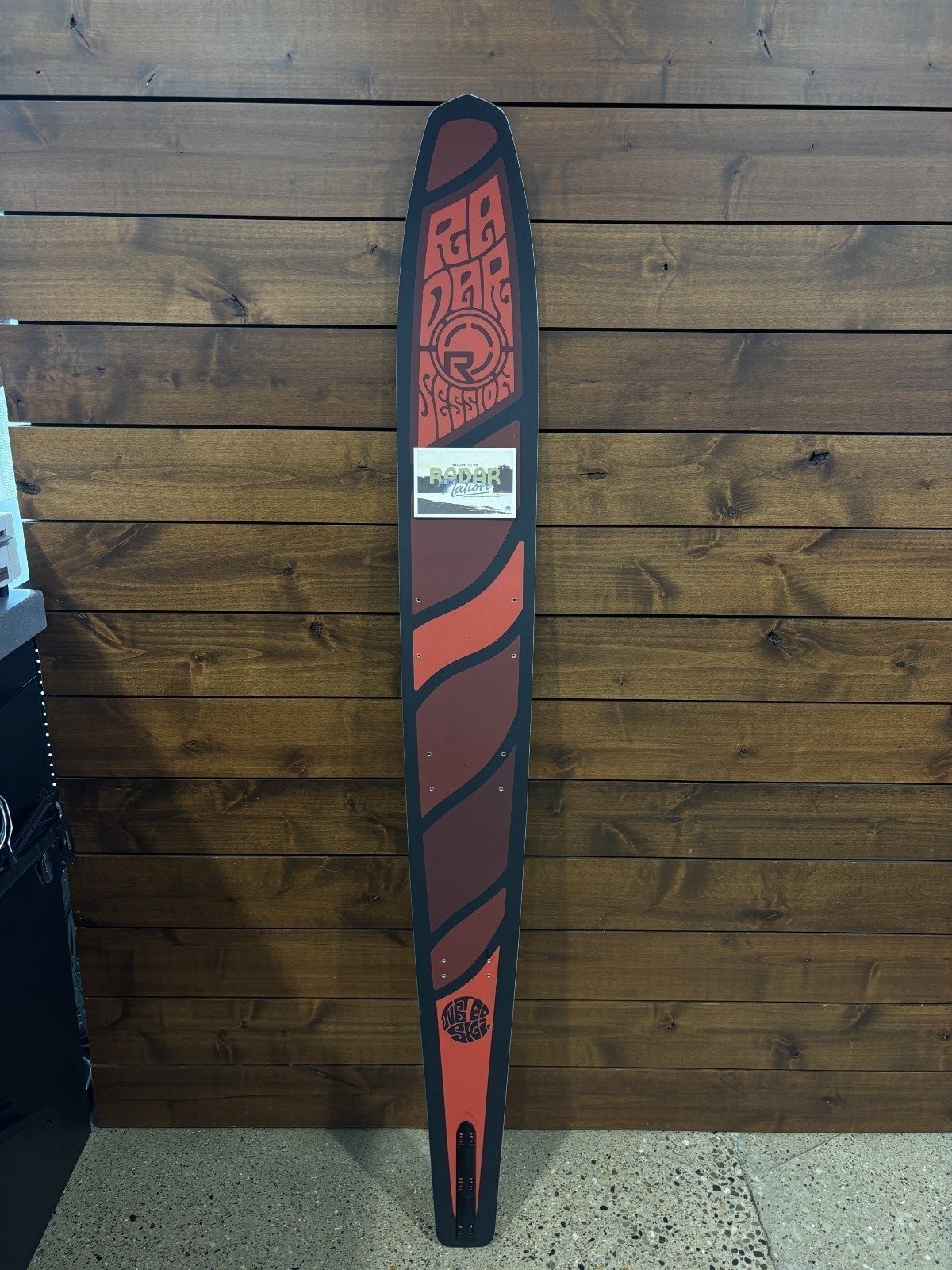 Radar Session Waterski 69″ – 2026 – NEW WITH DAMAGE – READ DESCRIPTION