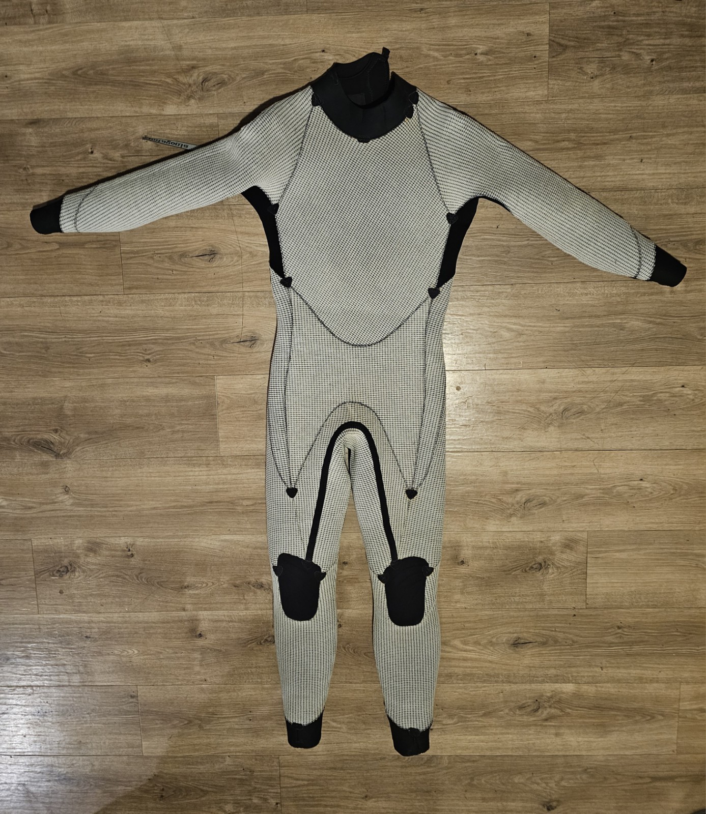 Patagonia Men’s R Wetsuit Back Zip Large Short, fits like Medium