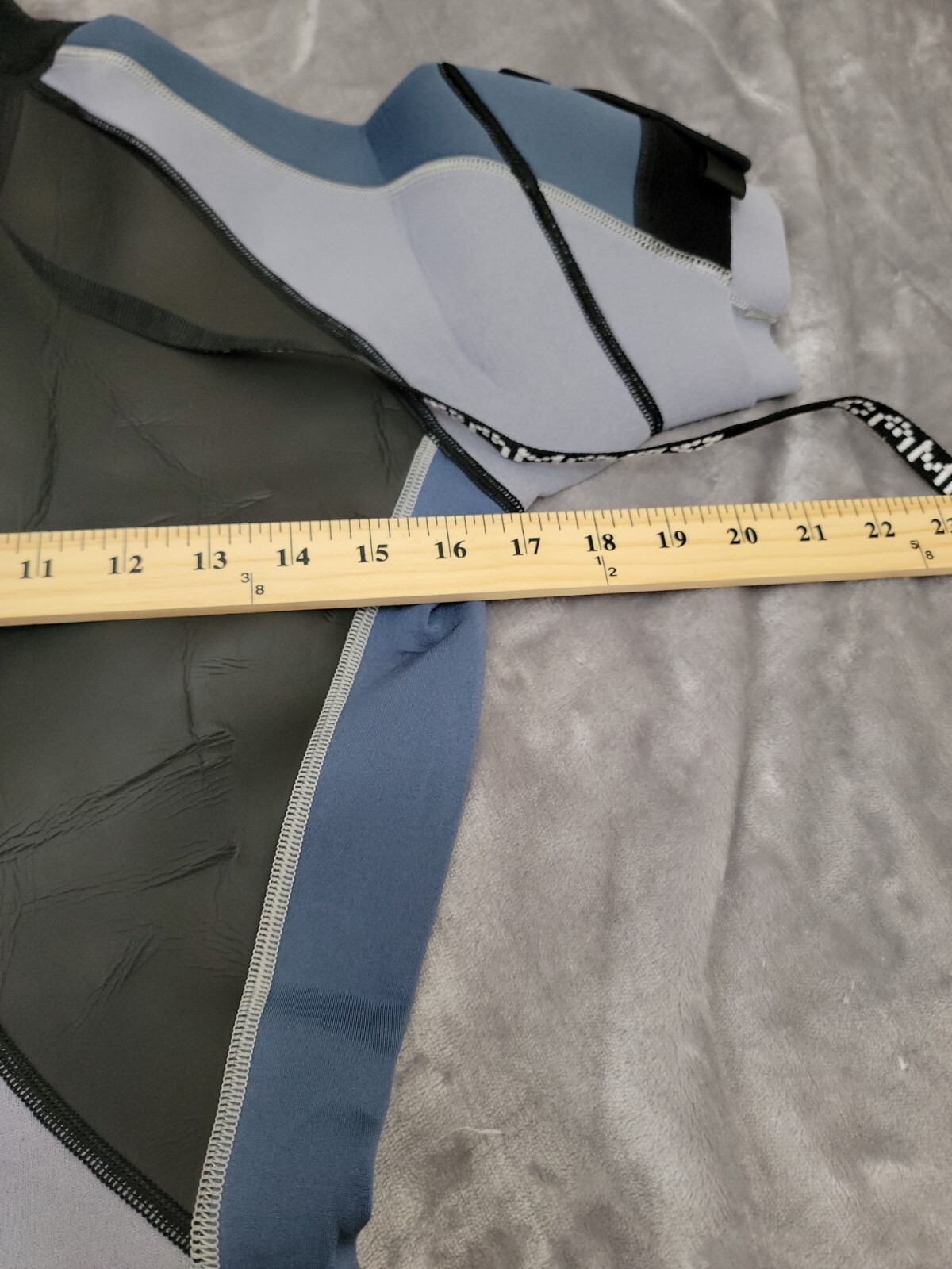 Camaro Wet Suit Adult Medium Hydro Blue Gray Neoprene Surf Beach L.L. Bean Zip