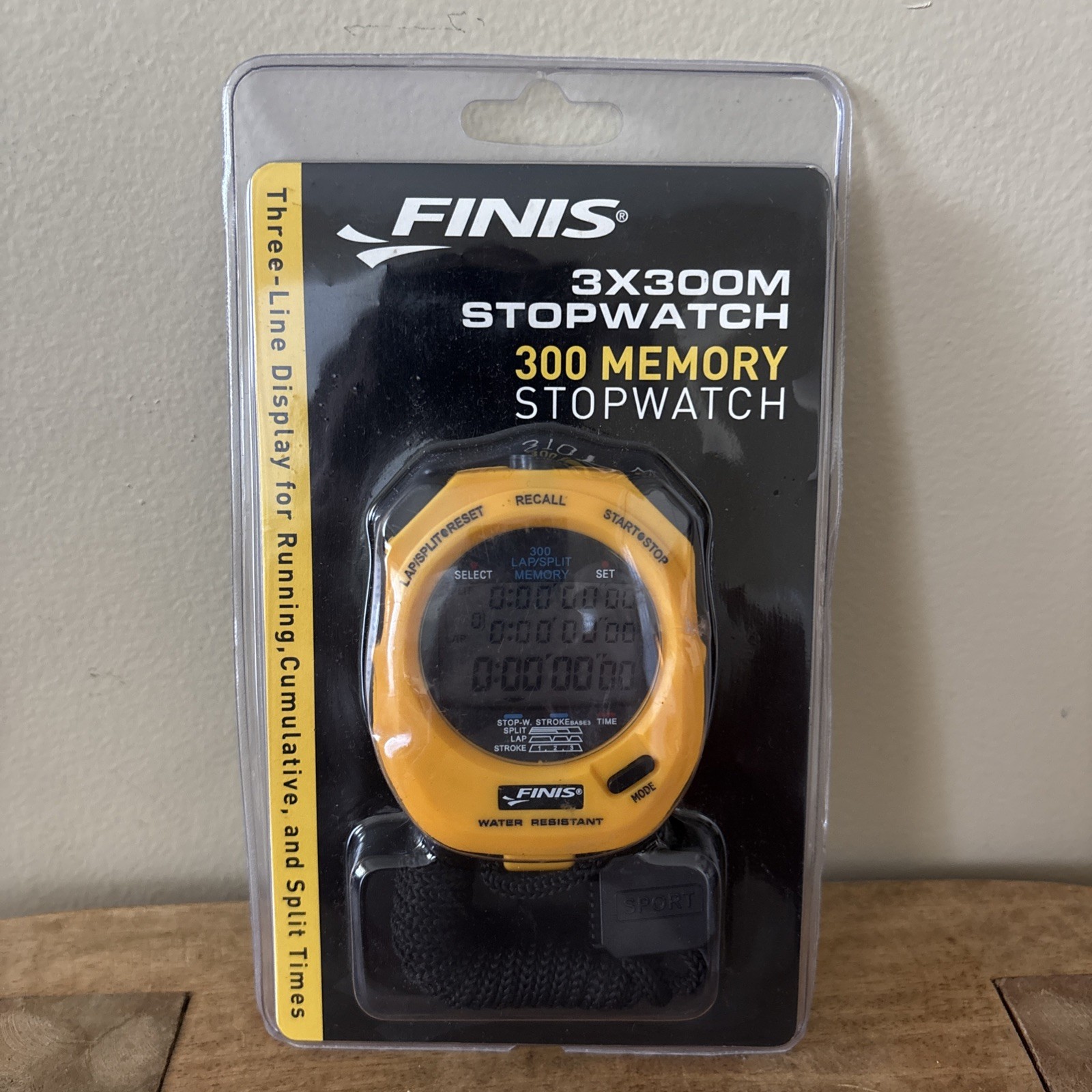FINIS 3 x 300 Memory Stopwatch Timer Swimming Running Water Resistant NEW