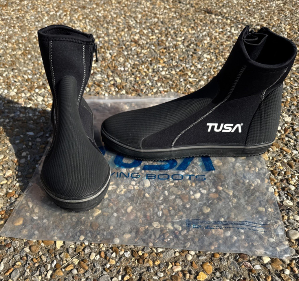 Tusa SS Dive Boots 5MM Men’s Size 11 SCUBA Snorkeling Black Diving Booties
