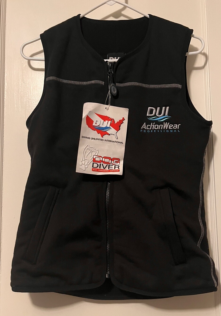 DUI Action Wear 300 Vest-X Small