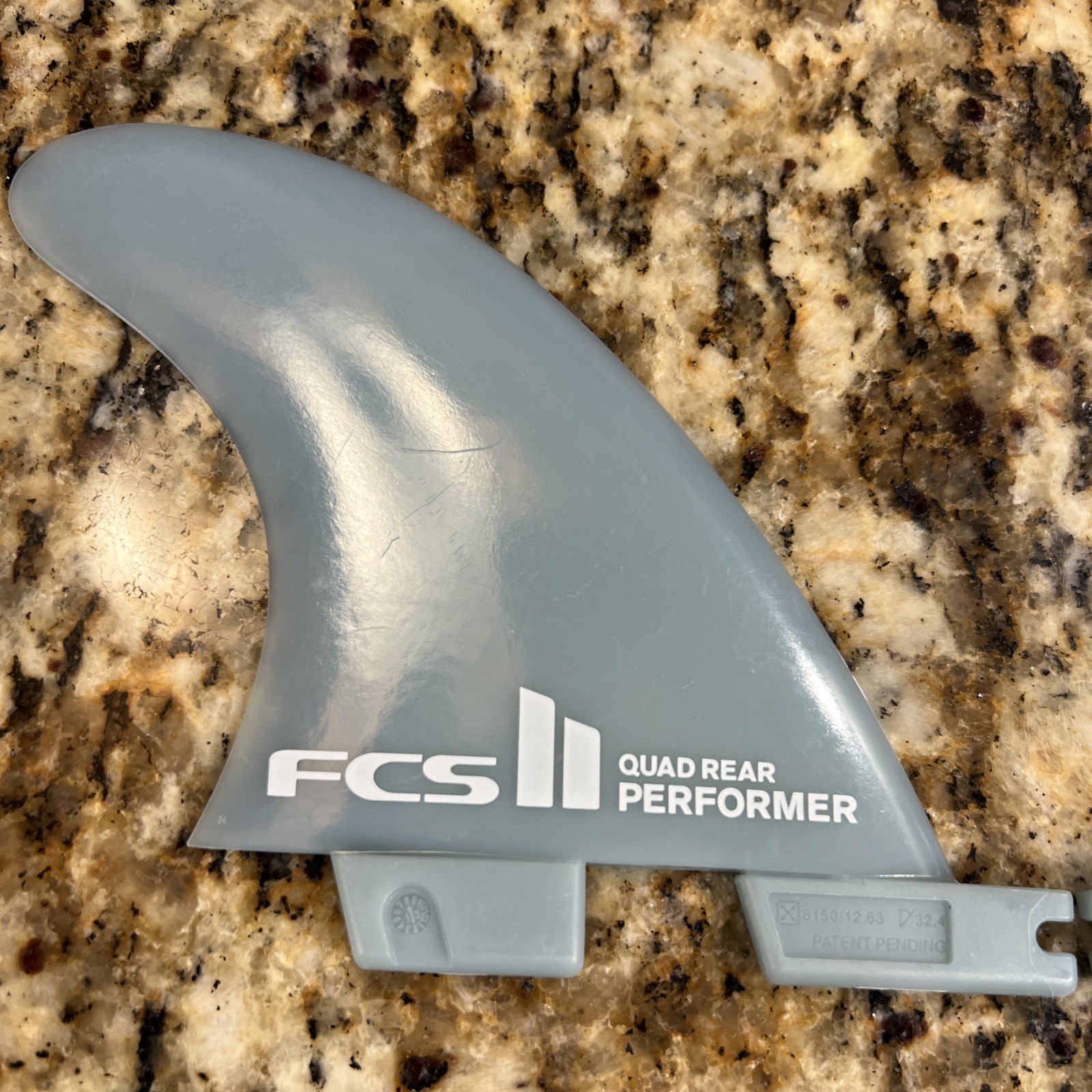 FCS II Performer Glass Flex Quad Rear Fin Set – Medium/ 145-175 Pounds