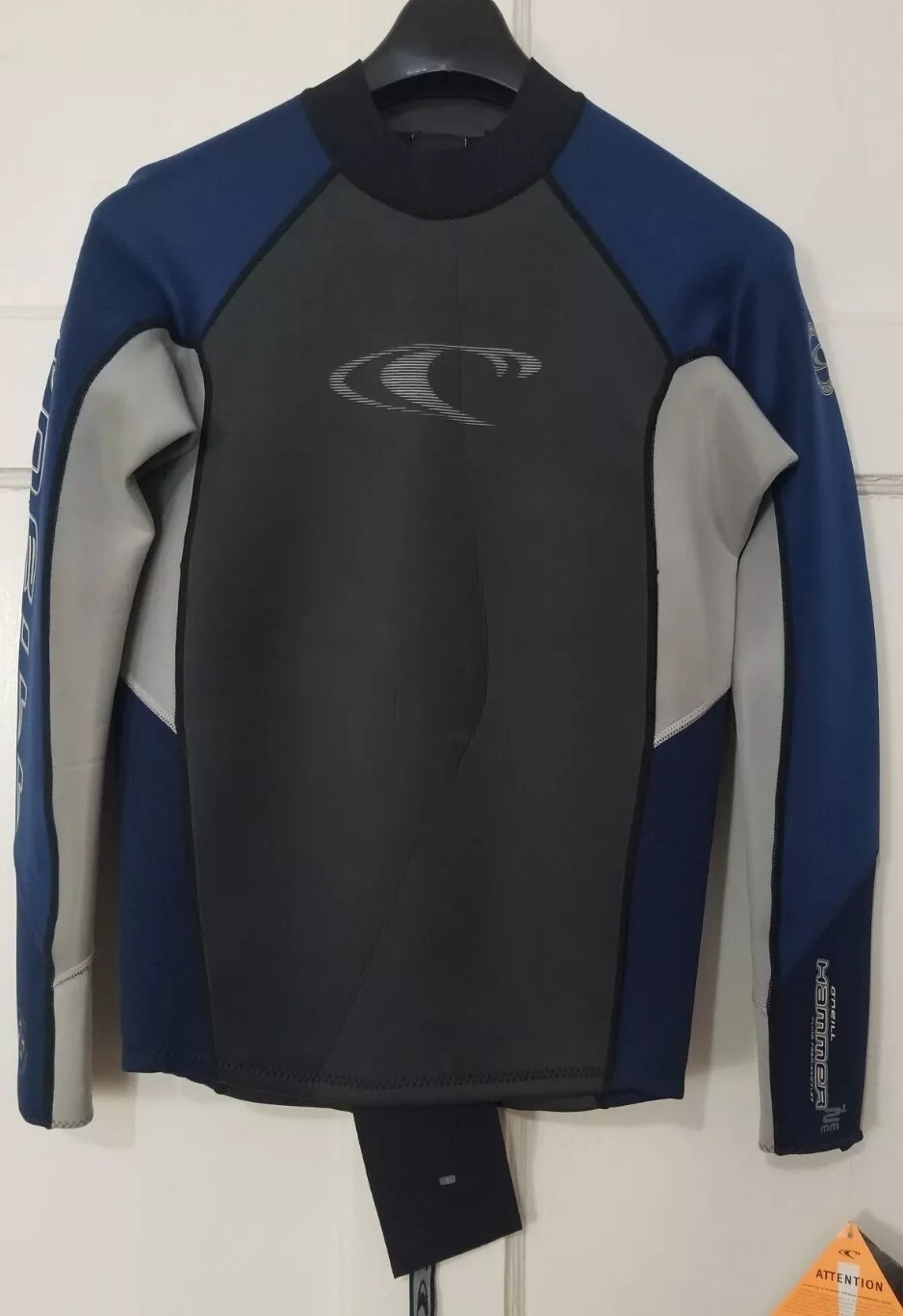 O’Neill Hammer 2.1 MM Black Gray Blue LongSleeve Wet Shirt – Men’s Size Large