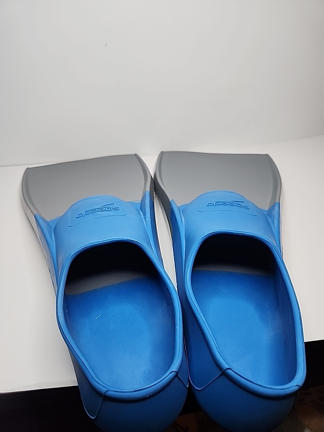 Speedo Trialon Rubber Swim Fins Flippers Unisex Adult Medium 7-8 Blue Gray
