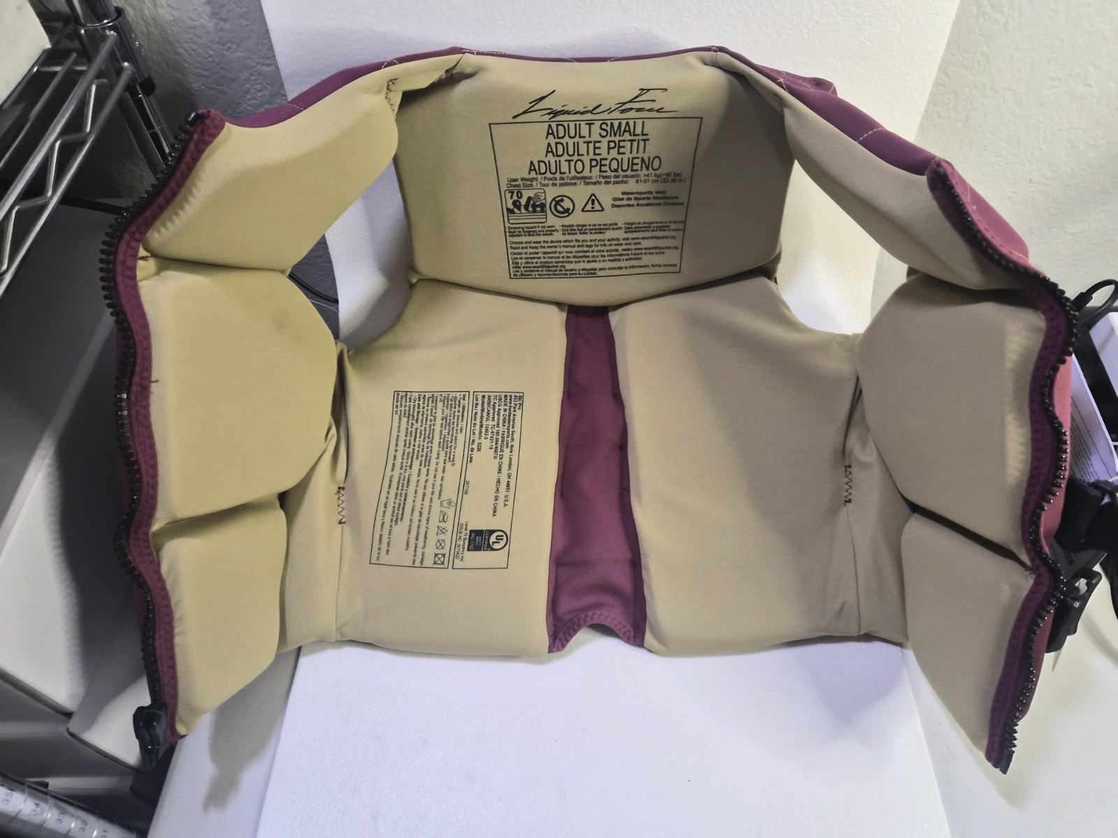 Liquid Force Adult Small Burgundy And Gold Life Vest
