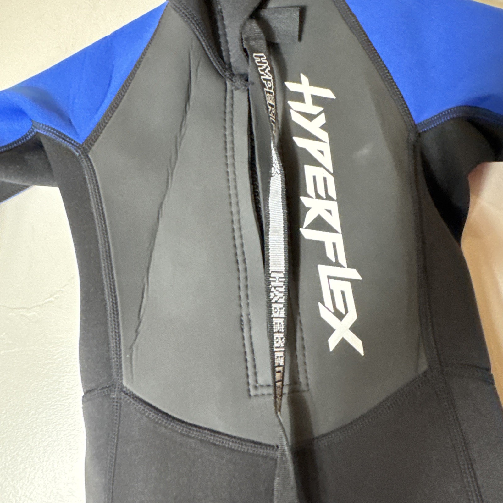 Hyperflex Size 4 Blue Wetsuit Boys Girls Kids Children Shorty Full Zip Black