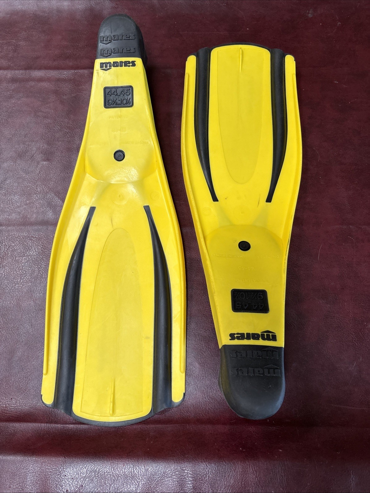 Mares Avanti HP Flippers Size 44-45 Shoe Size 9 1/2 – 10 1/2 Yellow & Black