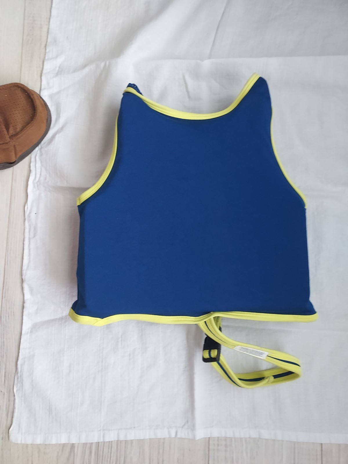 Sand Dollar Kids Blue Swim Vest (3-5 Years) Slightly Used