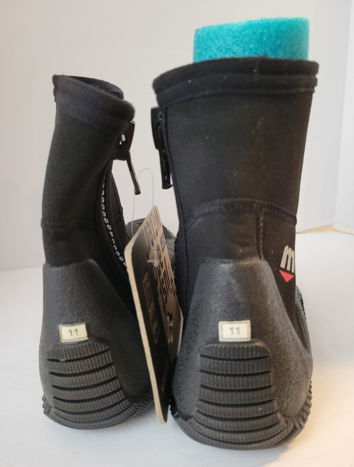 Dive scuba water boots mens sz 11 New w/tag zip up 3MM neoprene/nylon black