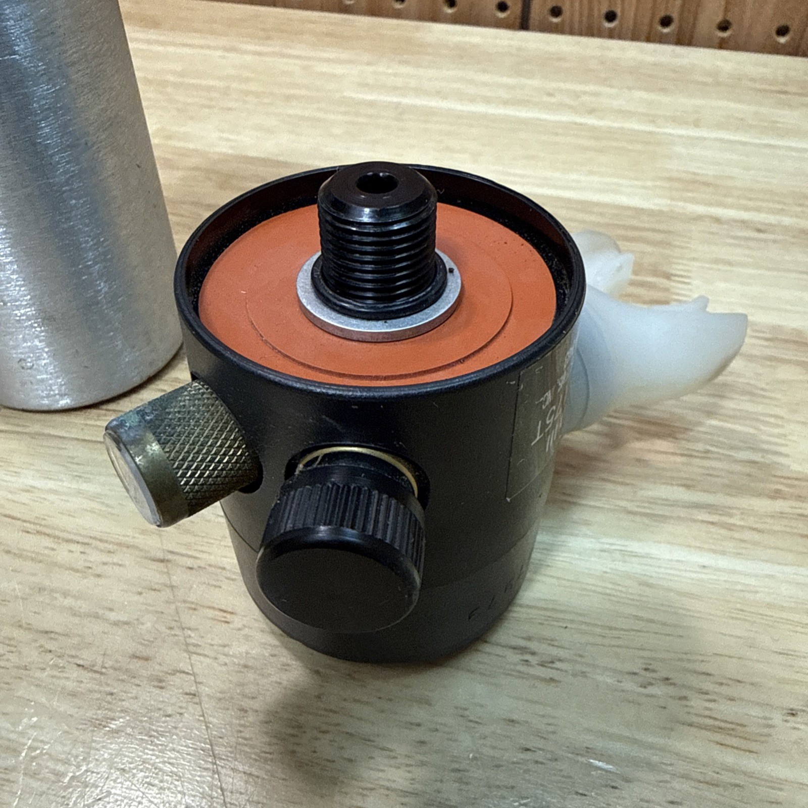 HEED III Model 175T-H Bottle Regulator System Submersible Systems Inc